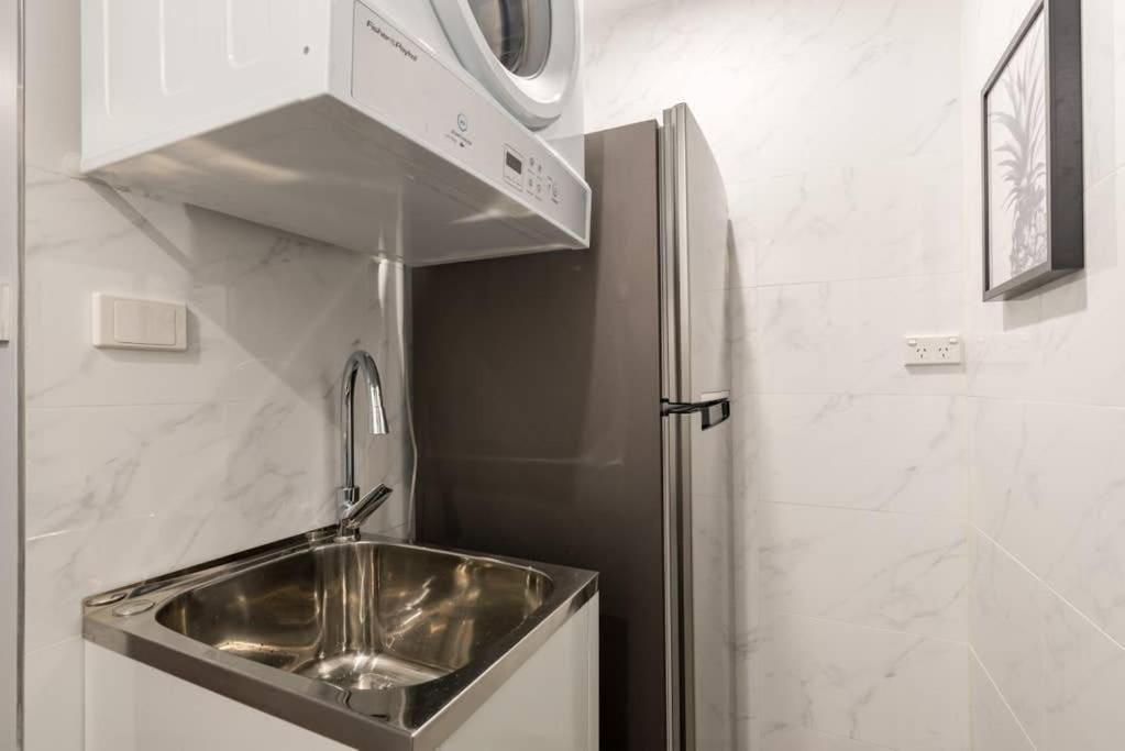 1 Private Double Bed In Sydney Cbd Near Train Uts Darlinghar&Icc&C Hinatown Hotel Kültér fotó